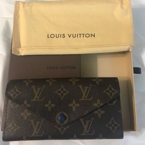Louis Vuitton Josephine Wallet